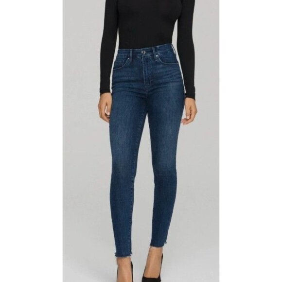 $22 WHEN BUNDLED Good American Good Legs Size 15 Women's Juniors Plus Size Jeans - Picture 1 of 9